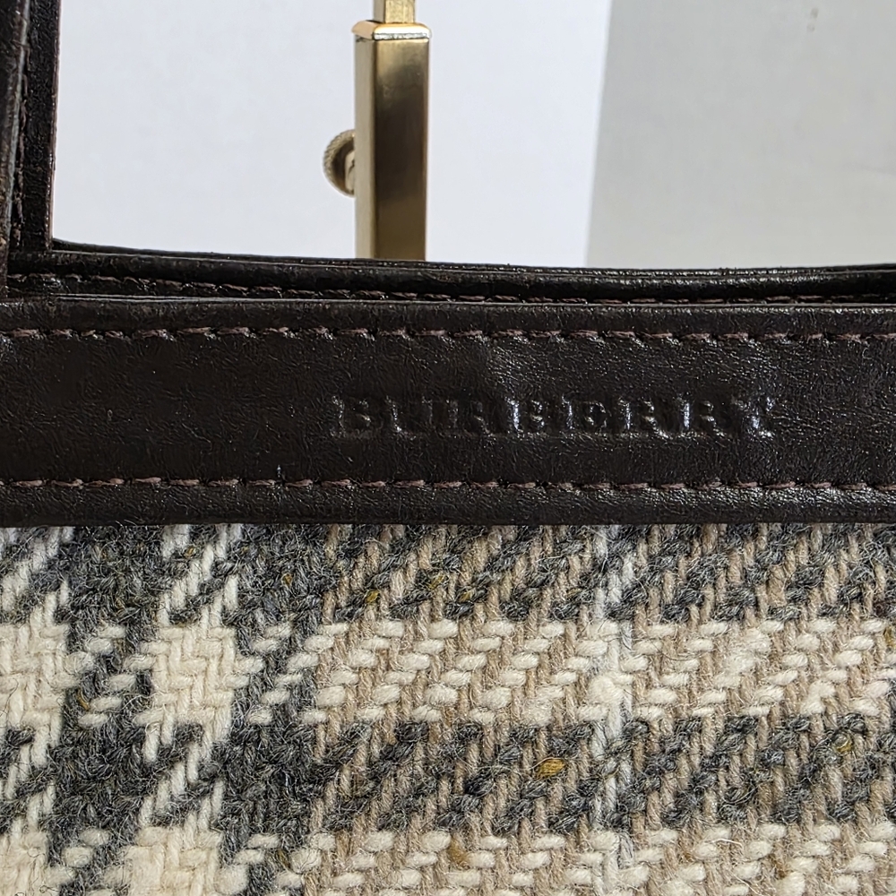 Burberry Nova Wool/leather Vintage Tote Bag - Picture 7 of 15